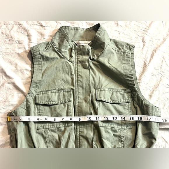 Christopher & Banks Women's Green Cotton Utility Zip-Up Cinch Vest Size Medium - Picture 6 of 15